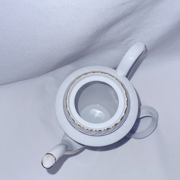 Large tea pot by KRAUTHEIM K&A Selb Bavaria Germany Cellini Sonnet design. - Picture 4 of 5